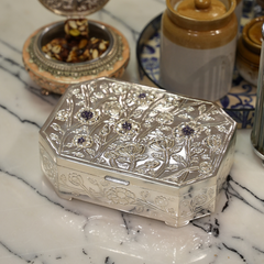 Flower Designed Silver Dry Fruit Box – Elegant Gifting for Festivals