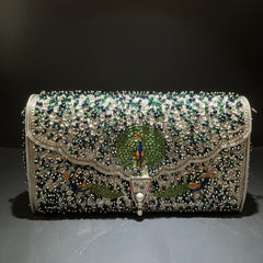 Article antique clutch