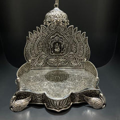 Exclusive lotus style peacock singhashan