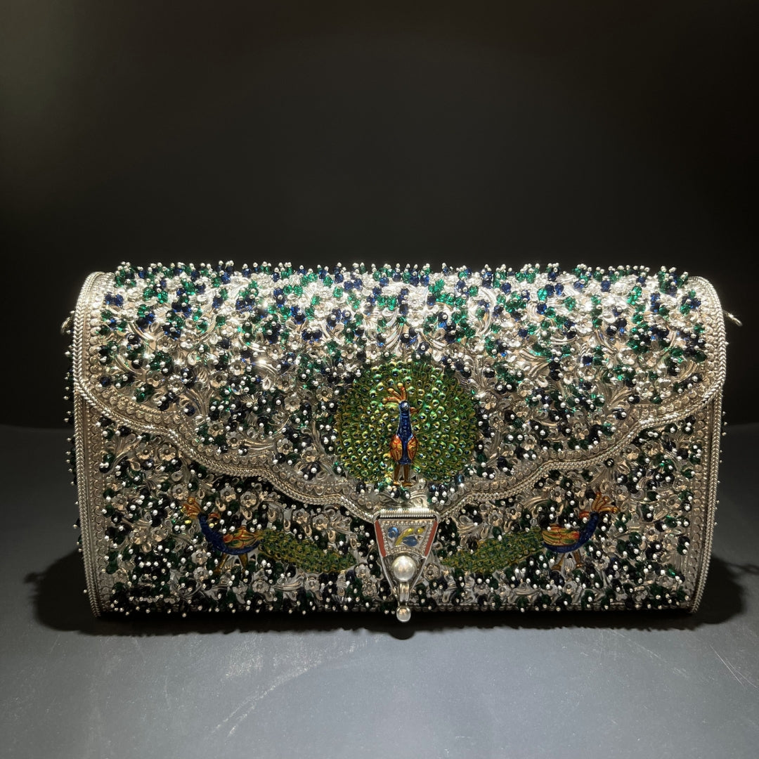 Article antique clutch